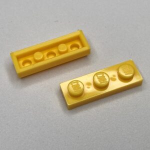 COBI: Plate 1 x 3 (with Solid Pins) - yellow (zolty)