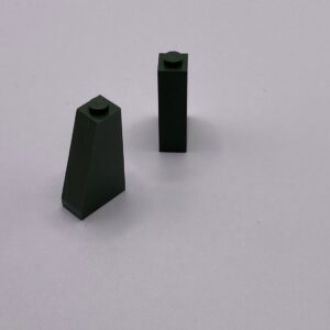 COBI: Roof Brick 2 x 1 x 3 - dark green military (ciemnozielony wojskowy/militarny)