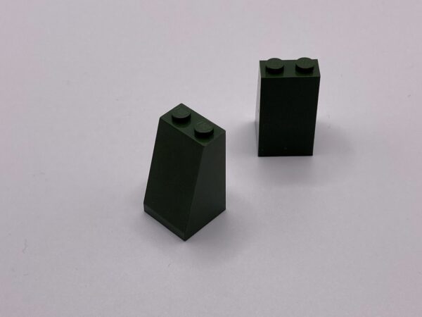 COBI: Roof Brick 2 x 2 x 3 - dark green military (ciemnozielony wojskowy/militarny)