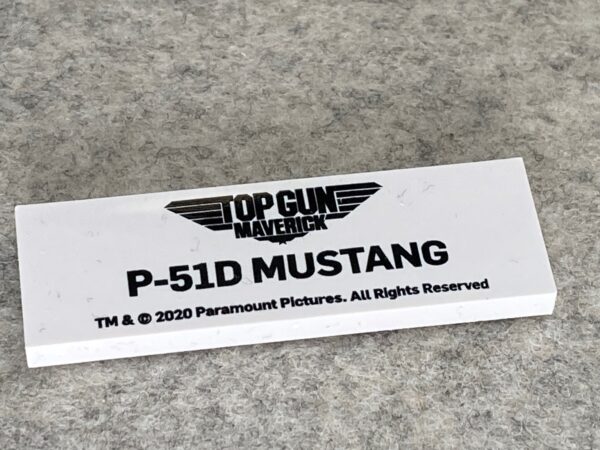 COBI: Pad printed Tile 2 x 6 Black "TOP GUN MAVERICK P-51D MUSTANG" - white (bialy)