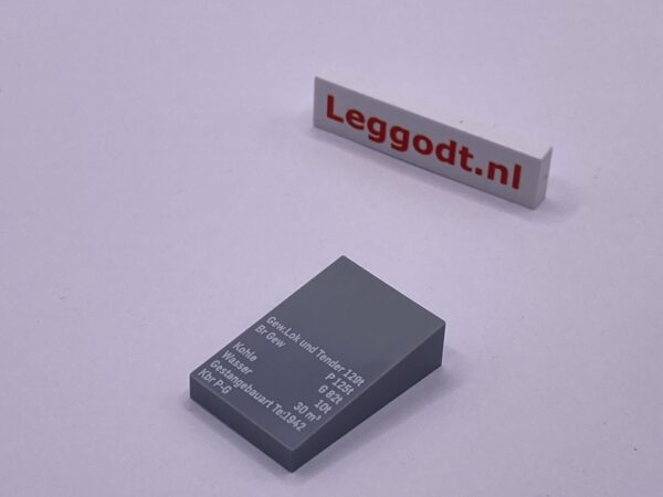 COBI: Pad printed Slope Plane 2P 3 x 2 x 2/3 with Technical Specifications - new grey (nowy szary)