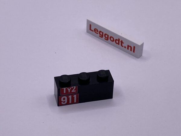 COBI: Pad printed Brick 1 x 3 with "Ty2 911" Left (Lewy) - black (czarny)