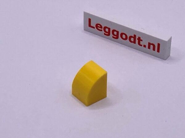 COBI: Slope Curved 3P 1 x 1 - yellow (zólty)