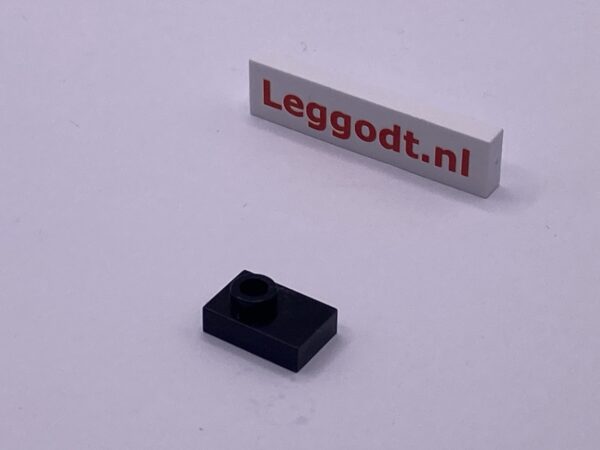 COBI: Tile Modified 1 1/2 x 1 with 1 Pivot on Top - black (czarny)