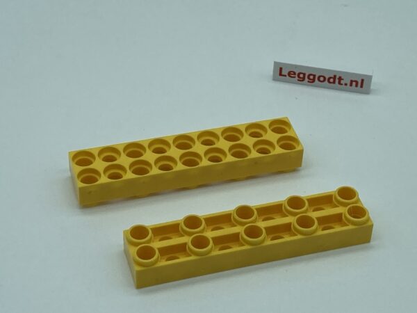 PHILIFORM: 2x9-gats strip - geel