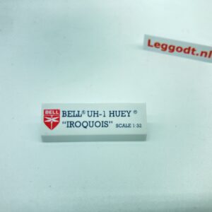 COBI: Slope, Plane 3P 1 x 4 with Black "BELL® UH-1 HUEY®" "IROQUOIS" (Pad printed) - white (bialy)